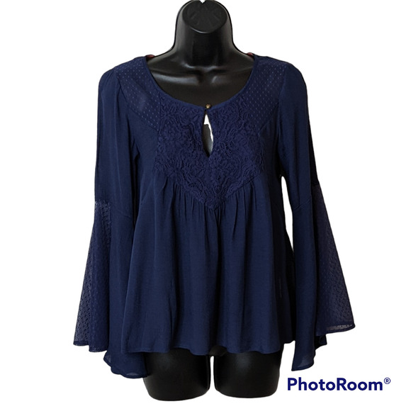 Taylor & Sage Boho Lightweight Blue Bell Sleeve Cropped Blouse Size XS NWT - Picture 1 of 5